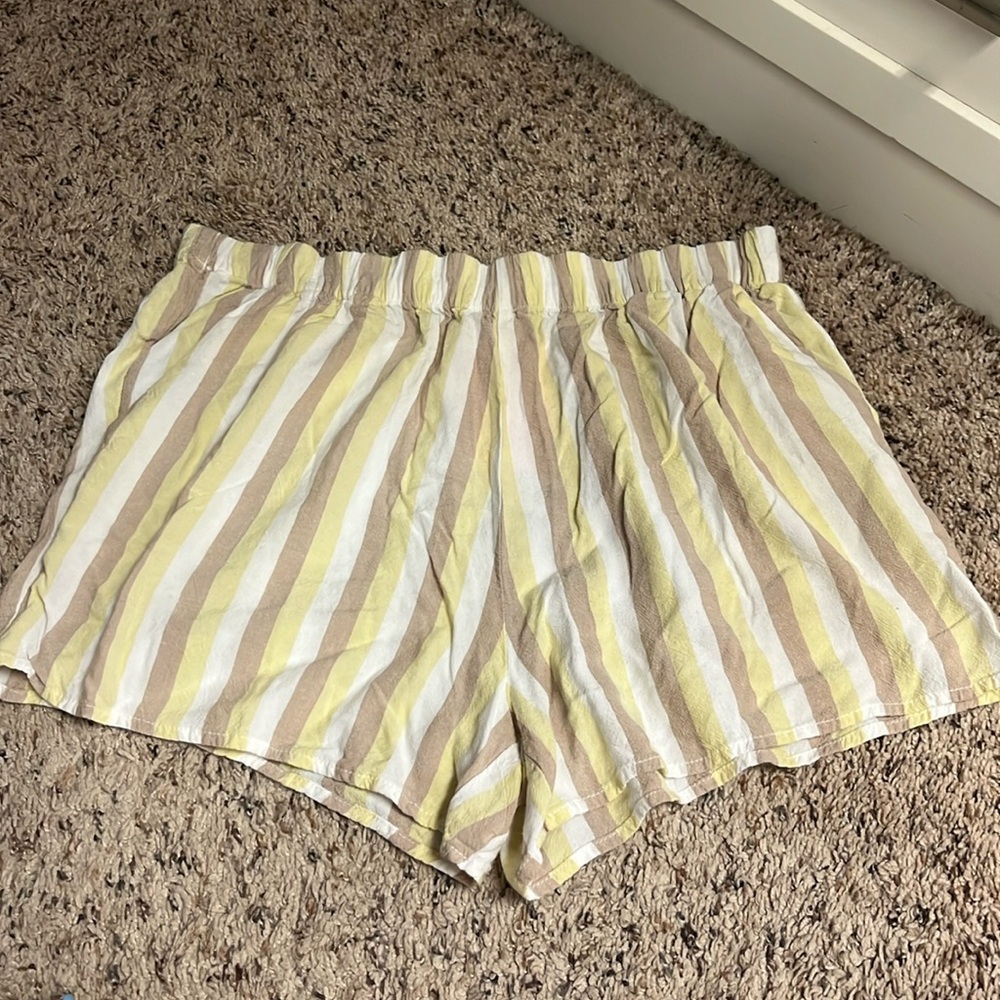 women’s shorts